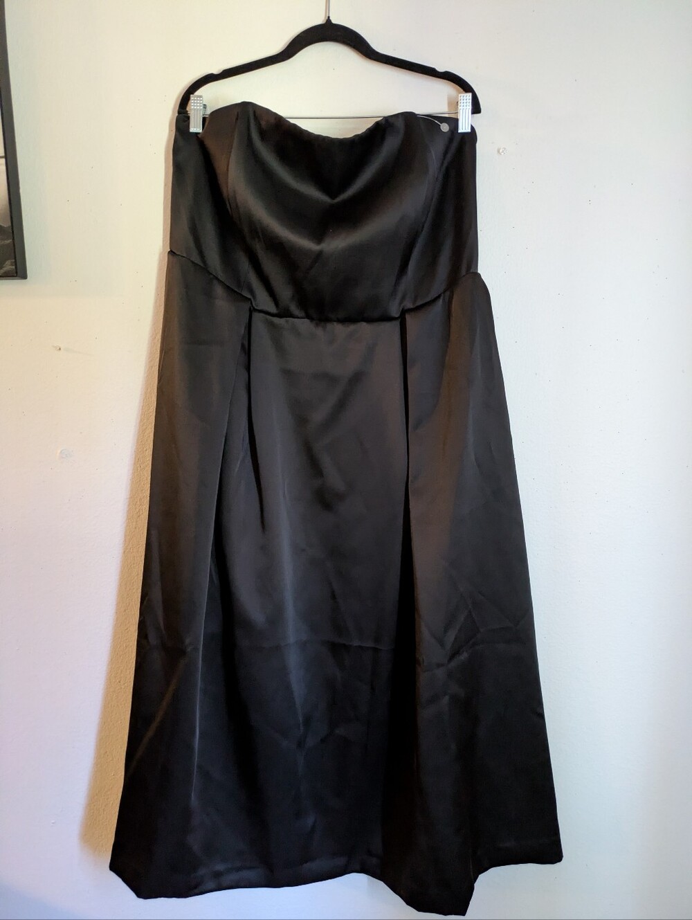 H&M Black Satin-Finish Strapless Maxi Dress, Size XXL - Picture 4 of 9